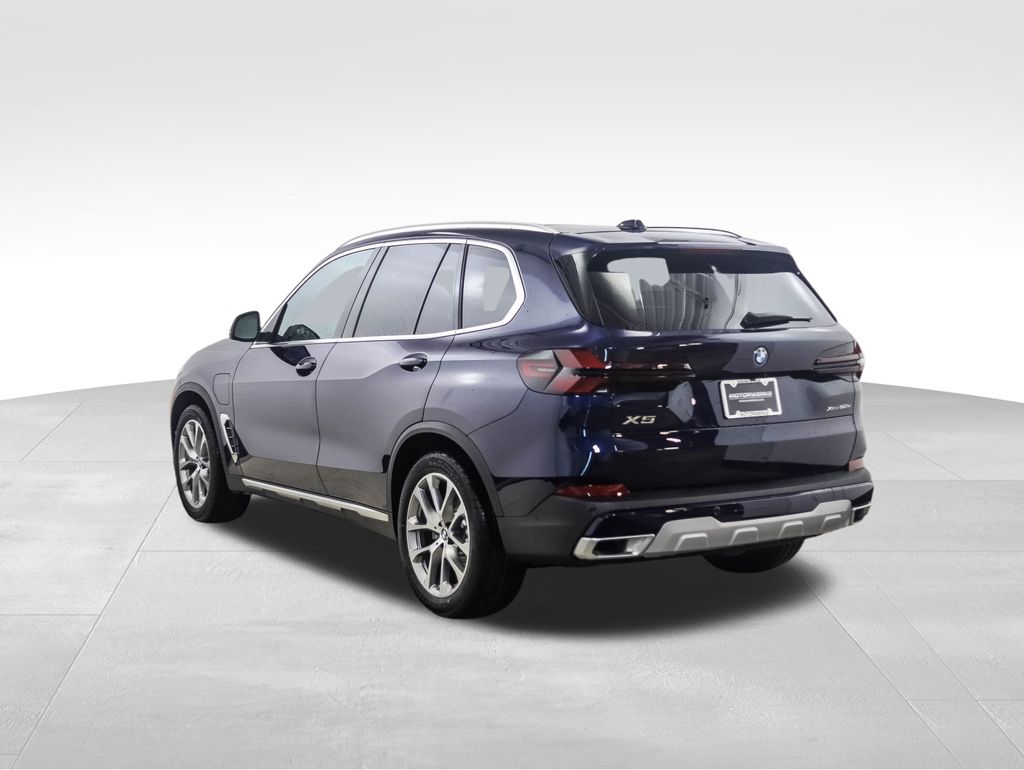 Thumbnail: 2026 BMW X5 - 3