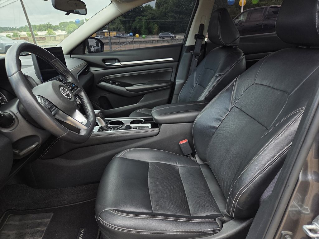 Used 2023 Nissan Altima Sedan