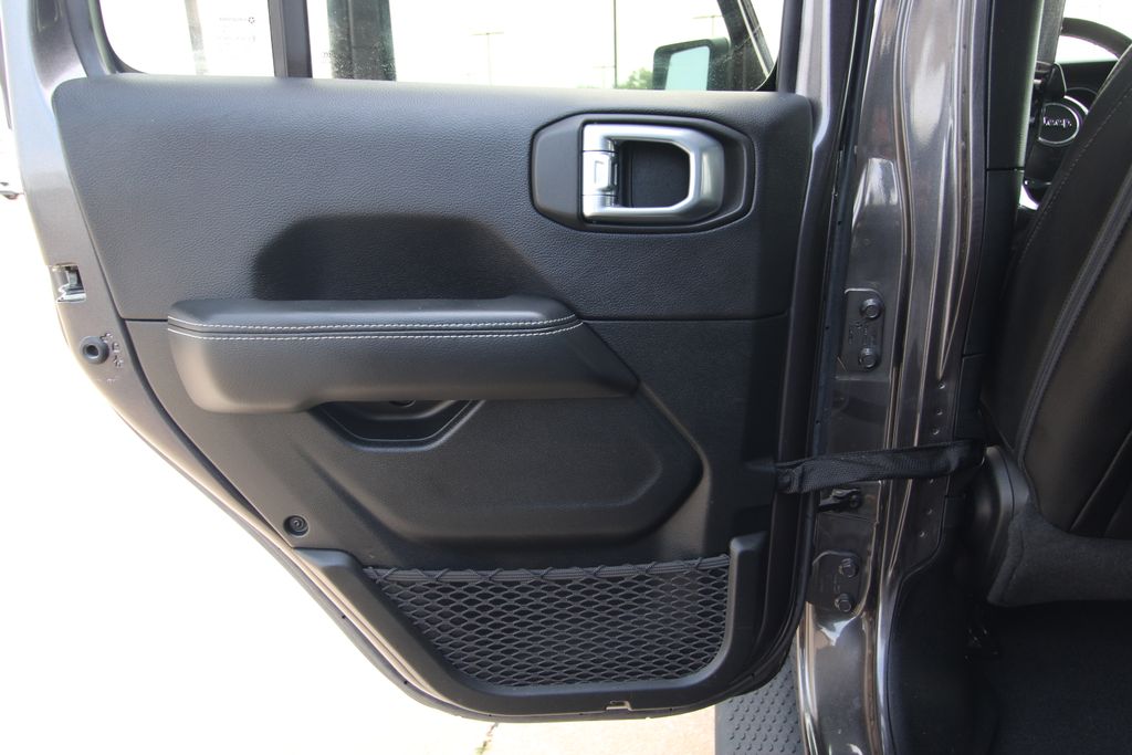 Used 2021 Jeep Wrangler SUV
