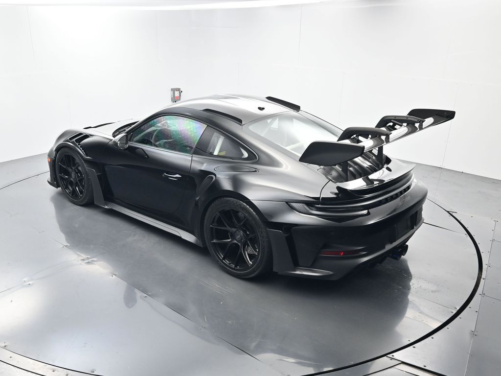 Used 2024  Porsche  image 40