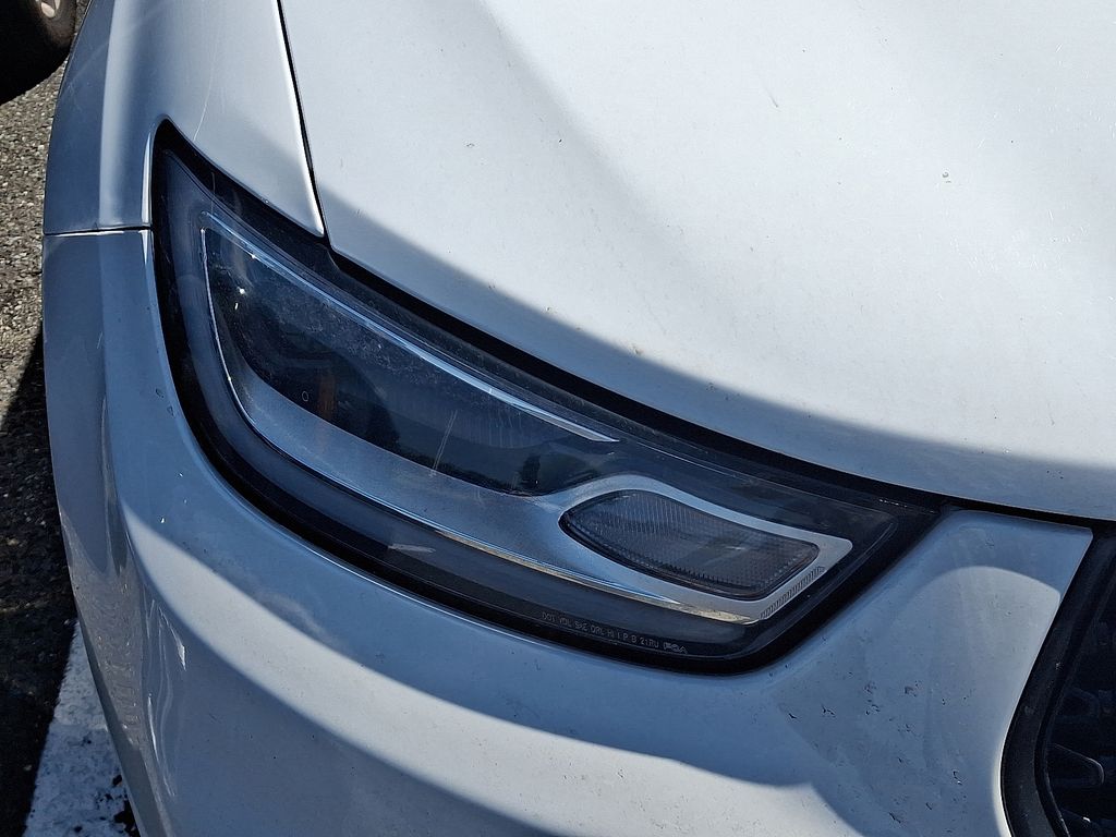 Thumbnail: 2025 Chrysler Pacifica - 4
