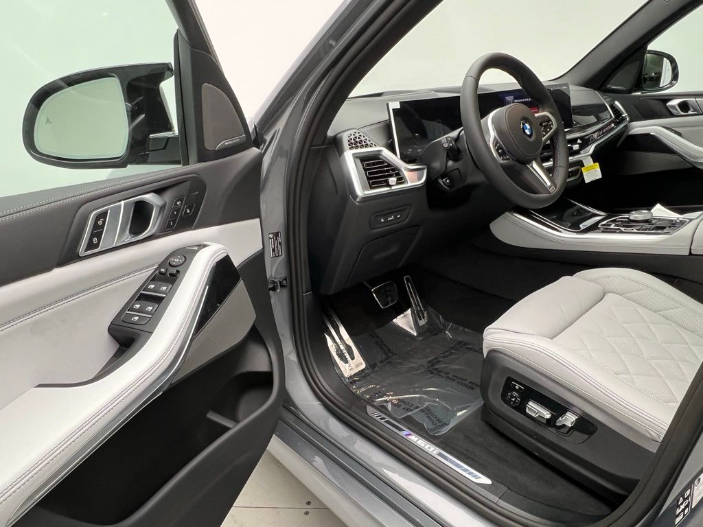 Thumbnail: 2026 BMW X5 - 22