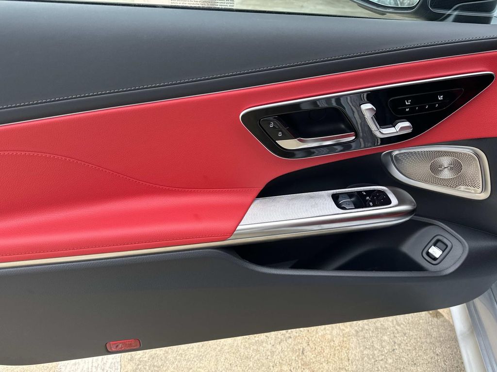 Thumbnail: 2026 Mercedes-Benz CLE - 16