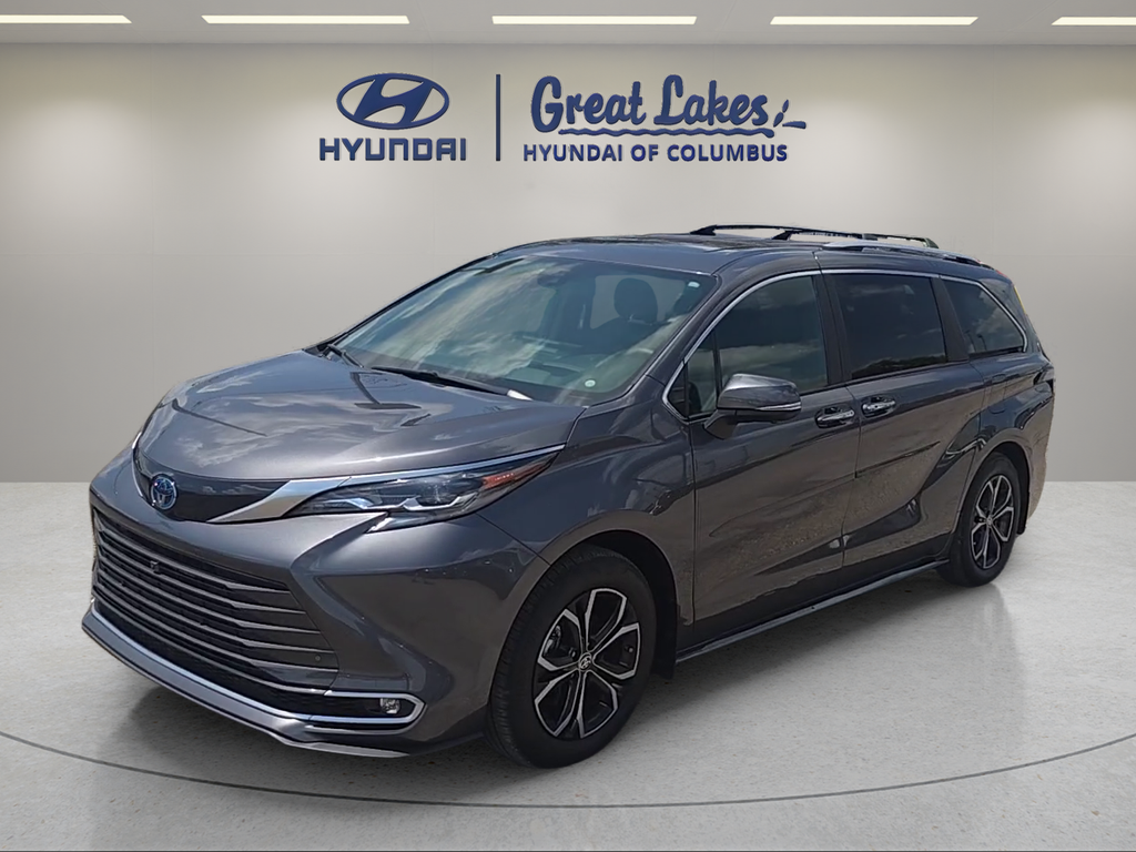 2025 Toyota Sienna Platinum 7-Passenger AWD