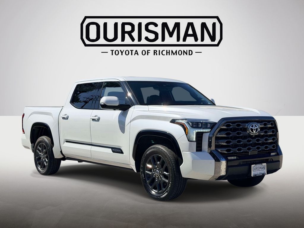 White (Wind Chill Pearl) 2023 Toyota Tundra Pickup Truck Four-Wheel Drive Automatic