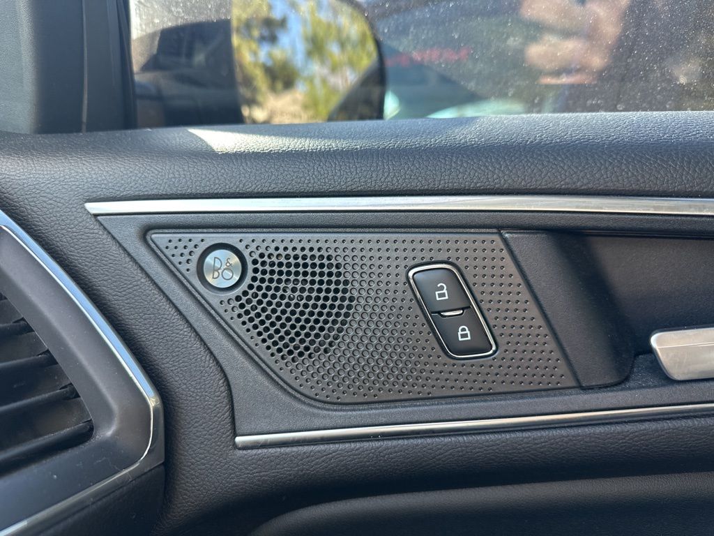 Used 2020 Black Ford Titanium image 22