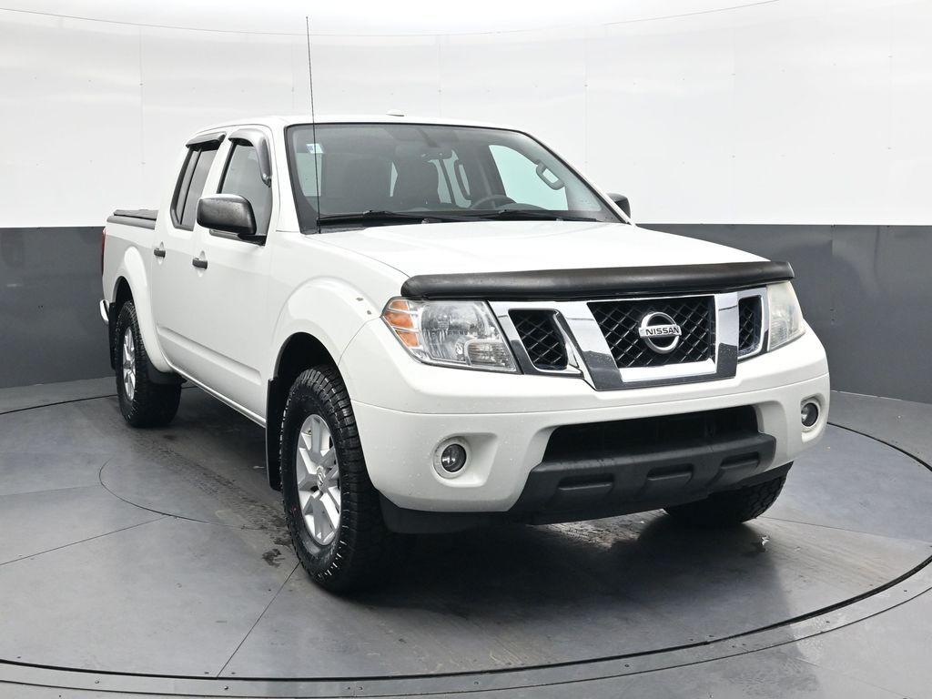 2017 Nissan Frontier SV V6 Crew Cab 4WD