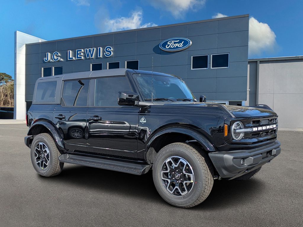 2025 Ford Bronco Outer Banks