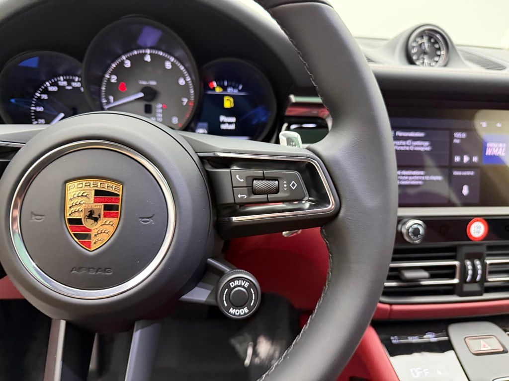 Thumbnail: 2026 Porsche Macan - 14