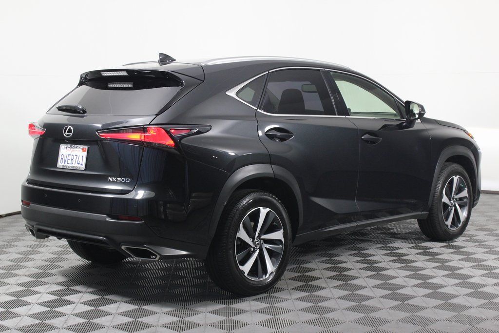2021 Lexus NX 300 4