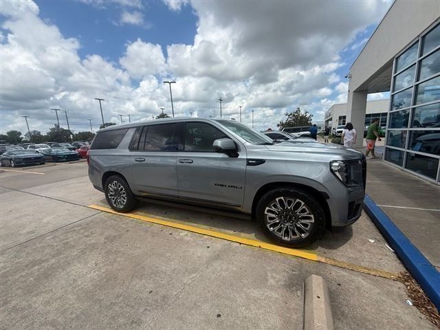 2023 GMC Yukon XL Denali Ultimate Silver at Monument Chevrolet