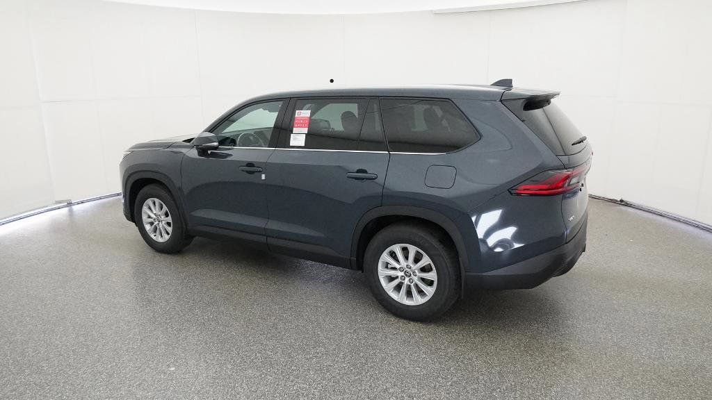 2025 Toyota Grand Highlander XLE 17