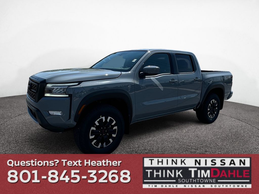 2024 Nissan Frontier PRO-4X Crew Cab 4WD