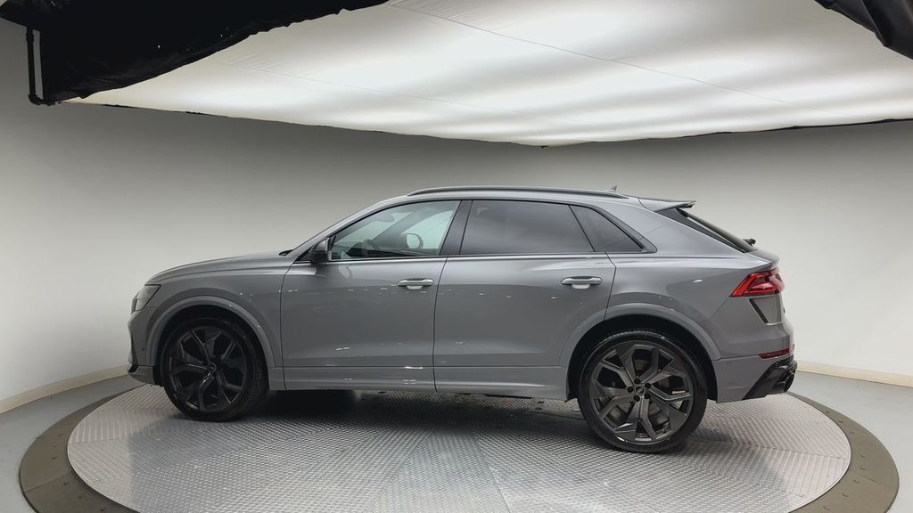 Thumbnail: 2023 Audi RS Q8 - 5