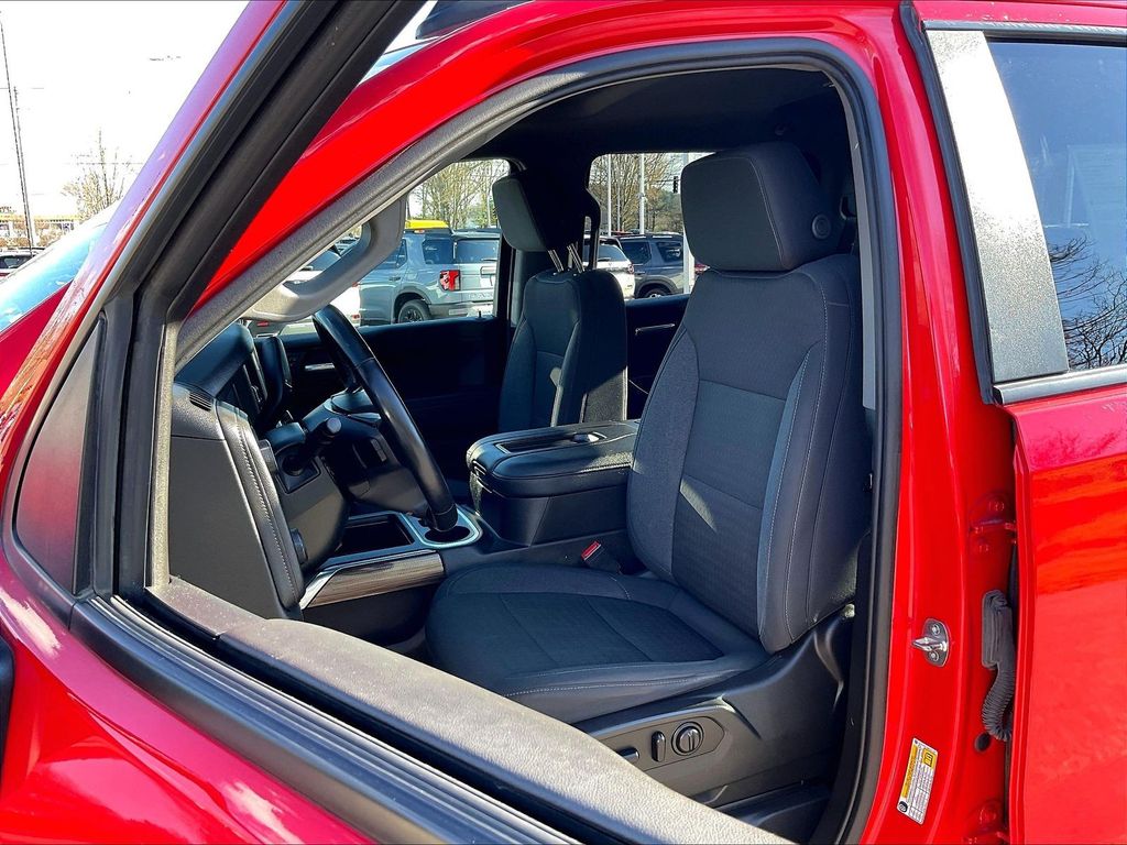 2021 Chevrolet Silverado 1500 — photo 10