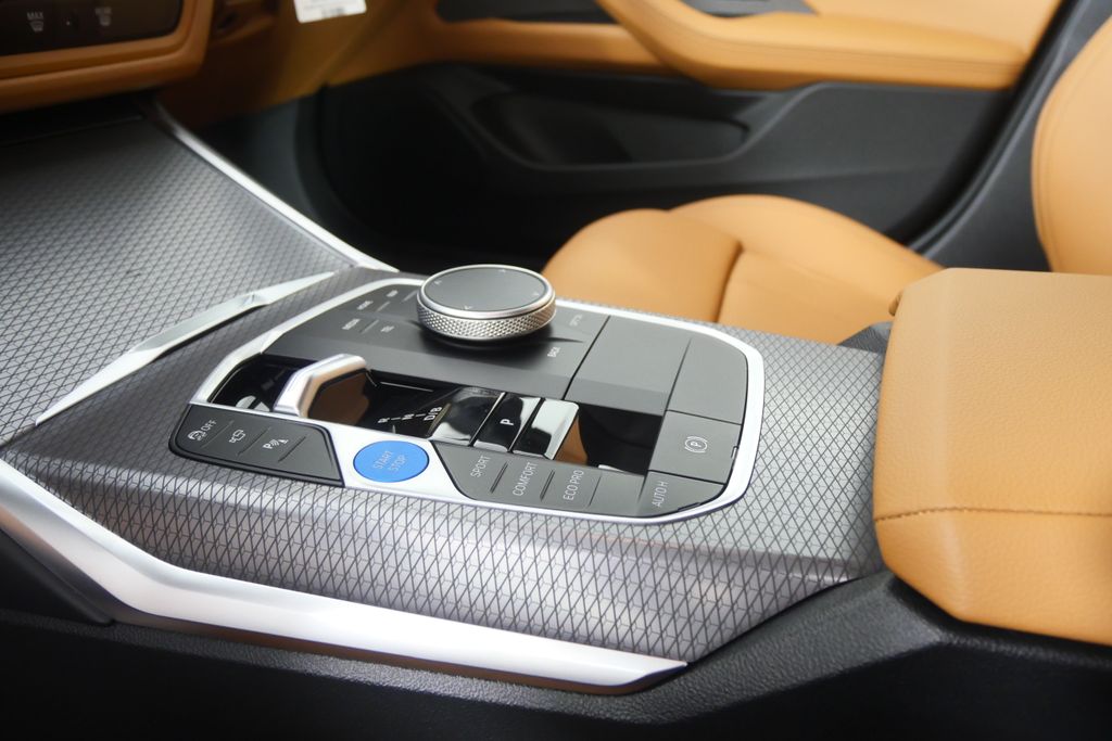 Thumbnail: 2026 BMW i4 - 23