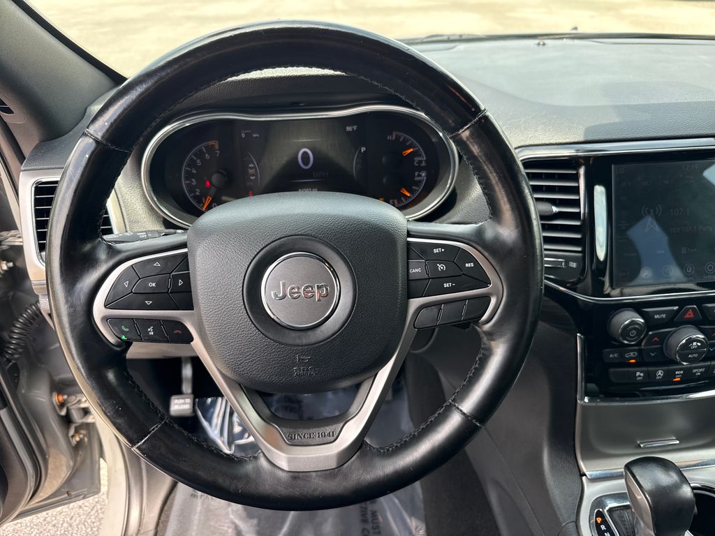 Certified Used 2020 Gray Jeep Altitude image 14
