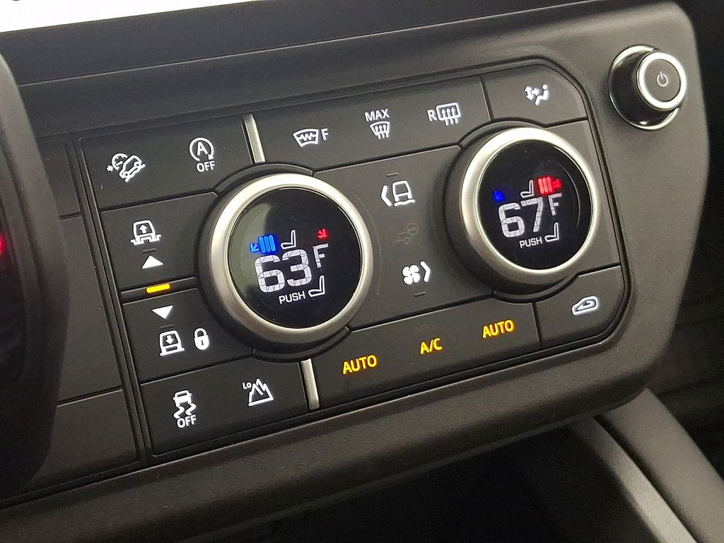 Thumbnail: 2026 Land Rover Defender - 13