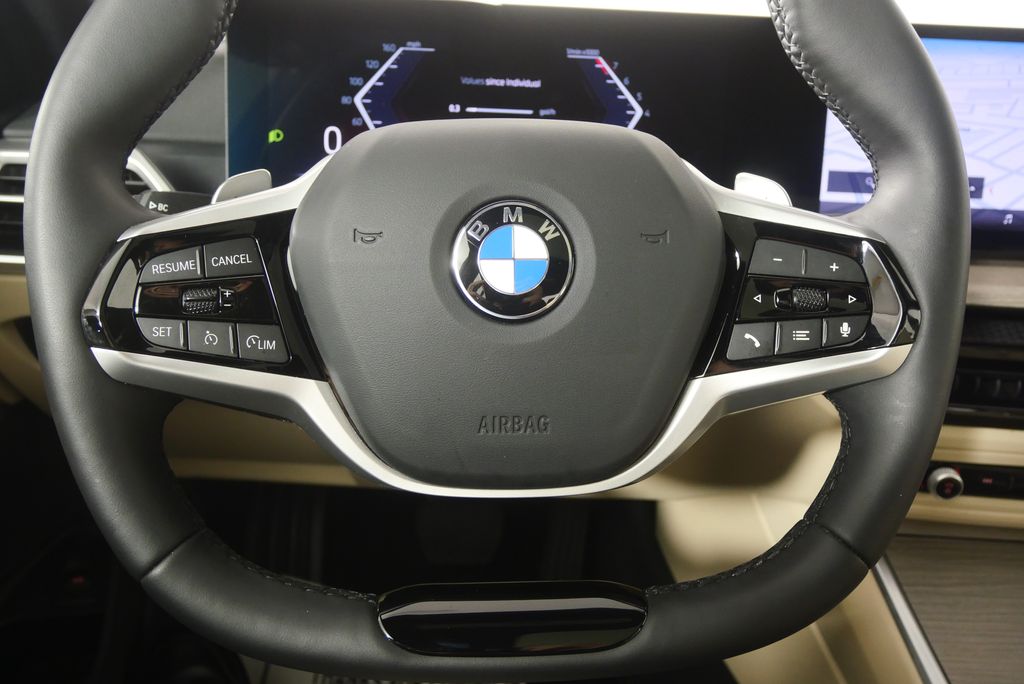 Thumbnail: 2025 BMW 3 Series - 18