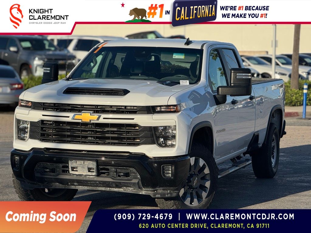 2025 Chevrolet Silverado 2500HD Custom Crew Cab 4WD