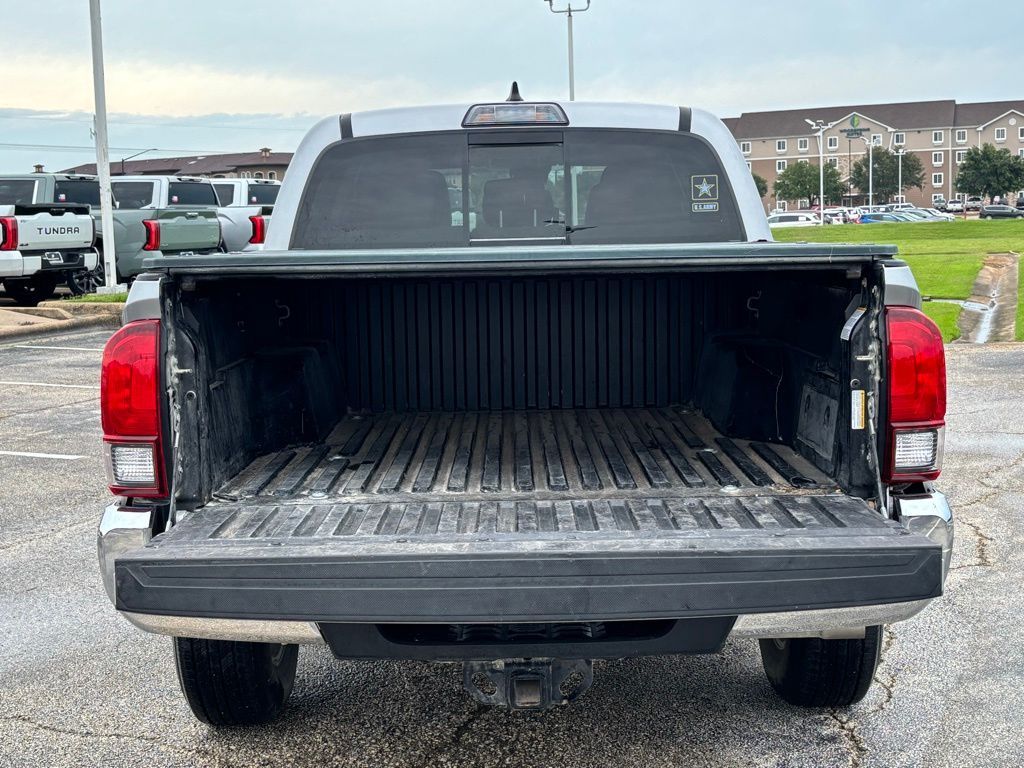 2019 Toyota Tacoma SR5 photo