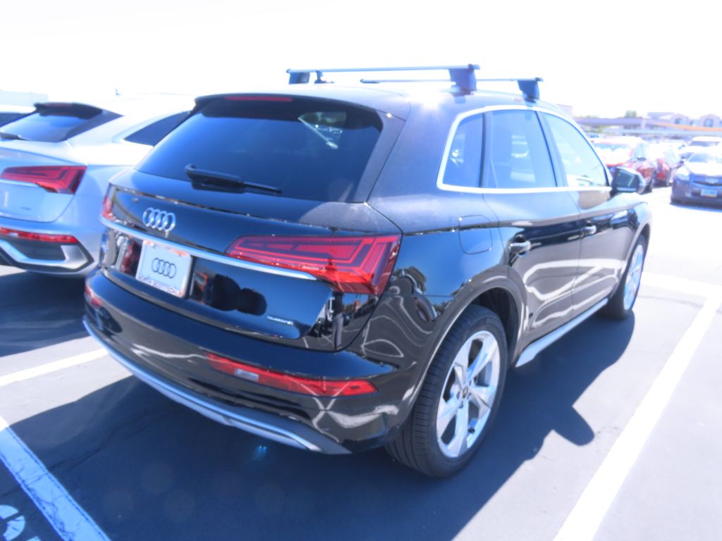 Thumbnail: 2021 Audi Q5 - 3