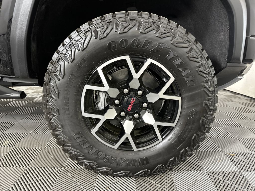 new 2025 GMC Canyon car, priced at $50,465