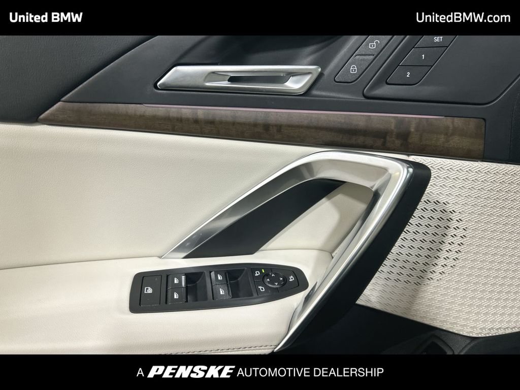 Thumbnail: 2026 BMW X1 - 11