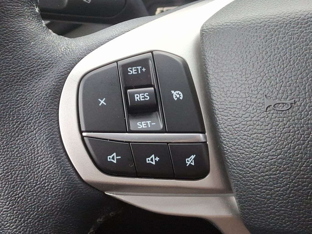 2023 Ford Explorer XLT 22