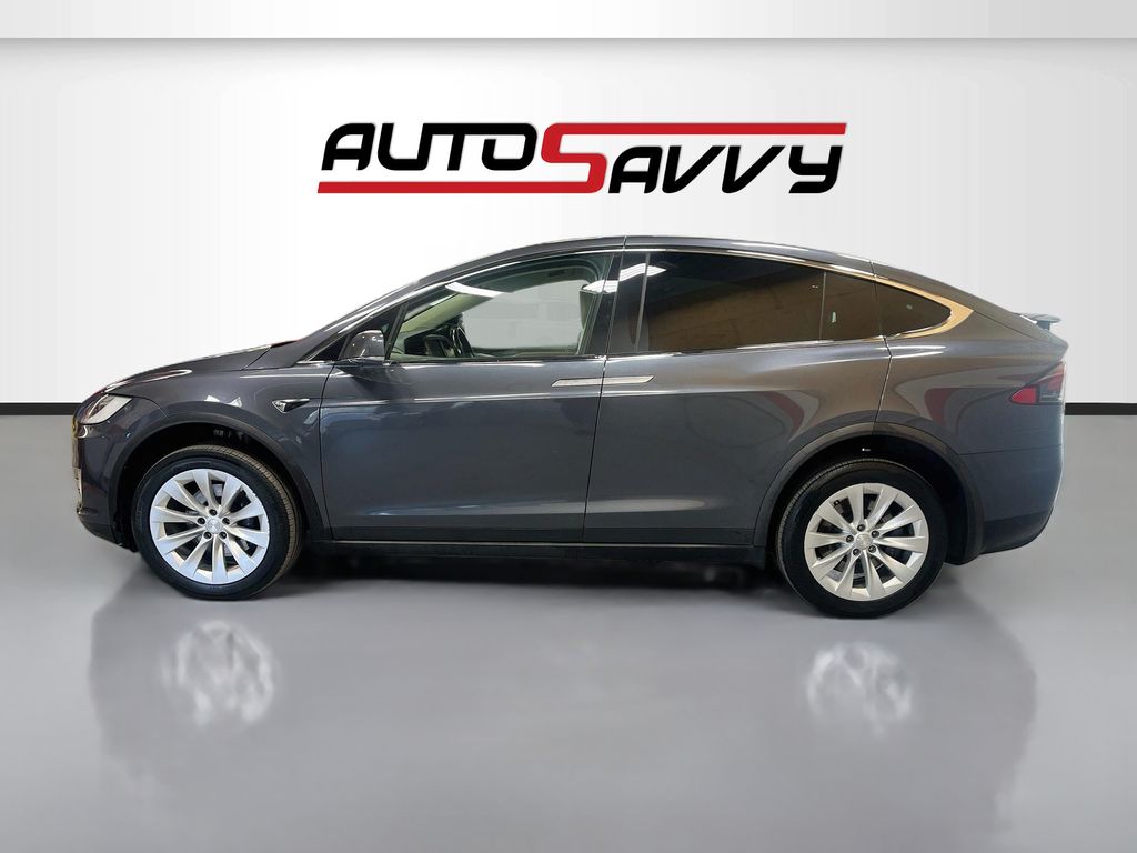 Used 2019 Gray Tesla Standard Range image 4