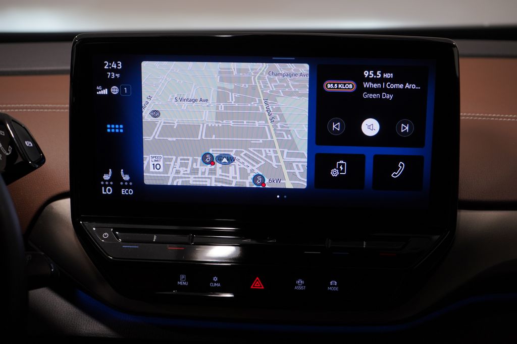 Thumbnail: 2023 Volkswagen ID.4 - 12