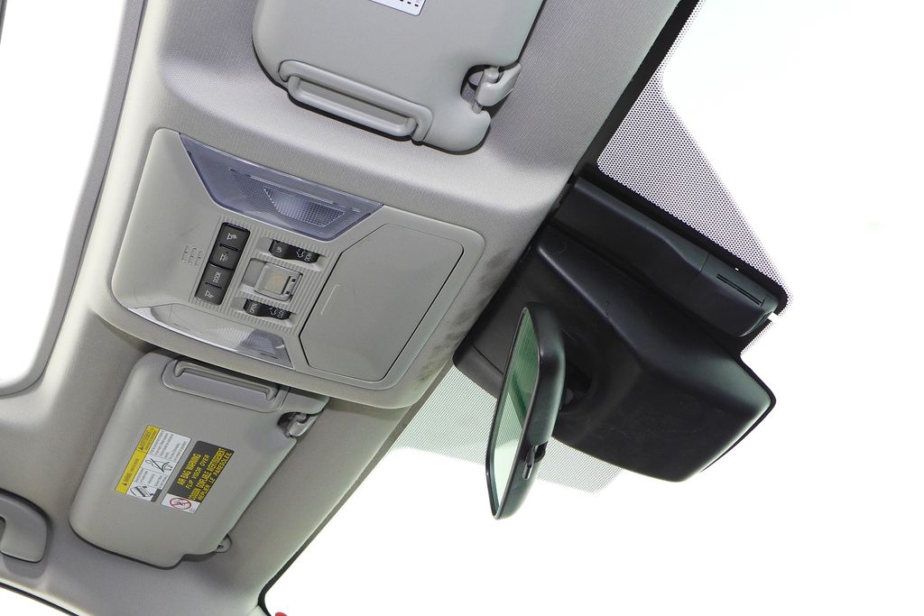 Thumbnail: 2020 Toyota RAV4 - 17