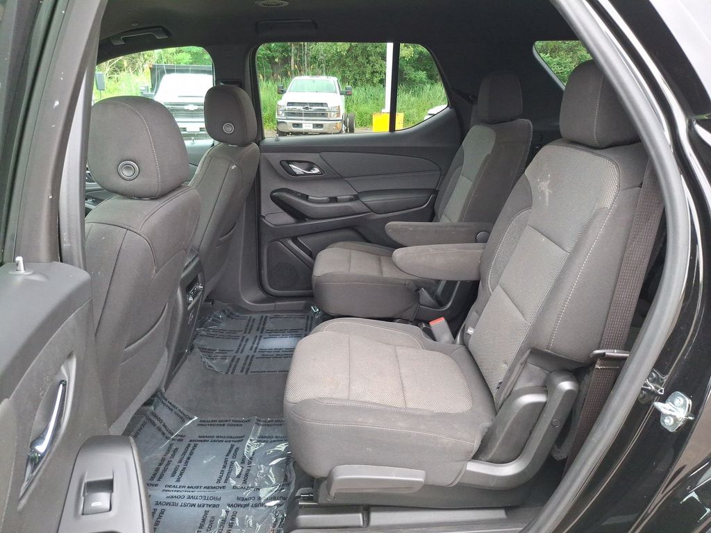 Used 2023 Chevrolet Traverse SUV