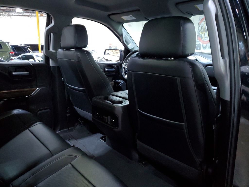 2021 Chevrolet Silverado 1500 RST photo