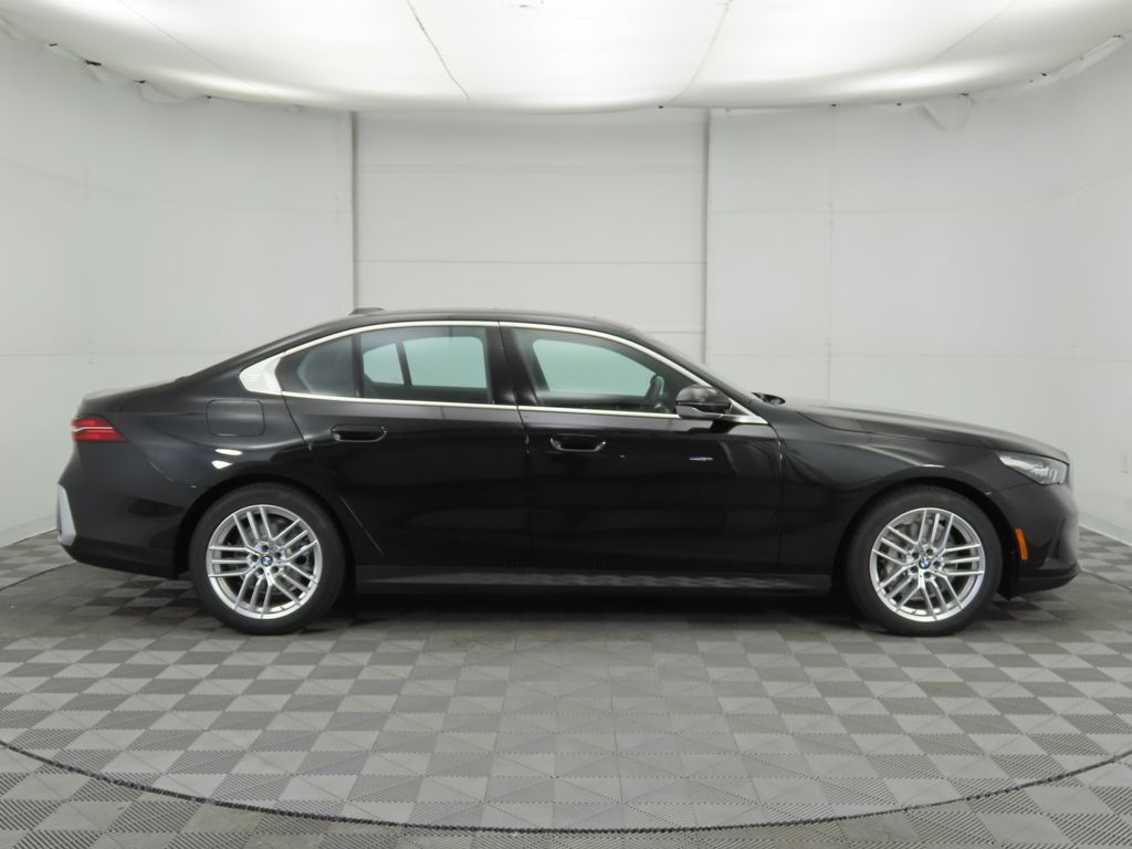 2024 BMW 5 Series 530i xDrive 4