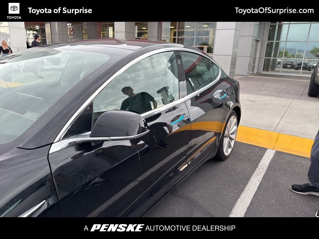 Thumbnail: 2018 Tesla Model 3 - 1