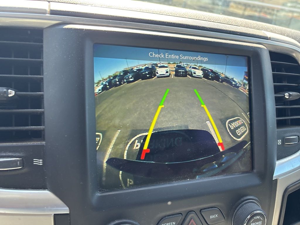 Thumbnail: 2019 RAM 1500 Classic - 10