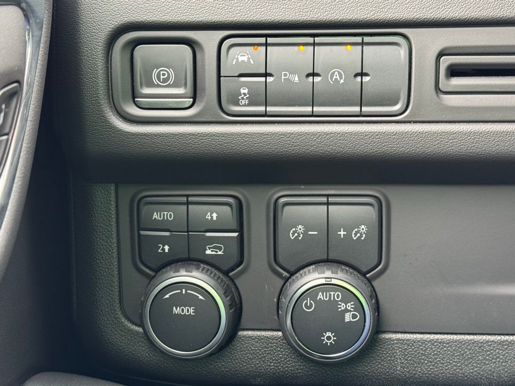 2023 Chevrolet Tahoe LT photo