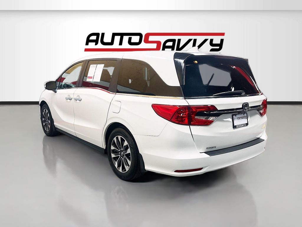 Used 2024 White Honda EX-L image 5
