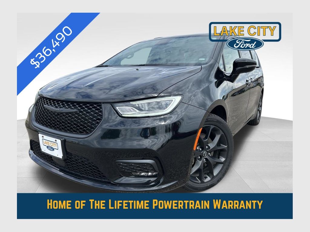  2025 Chrysler Pacifica Limited FWD   