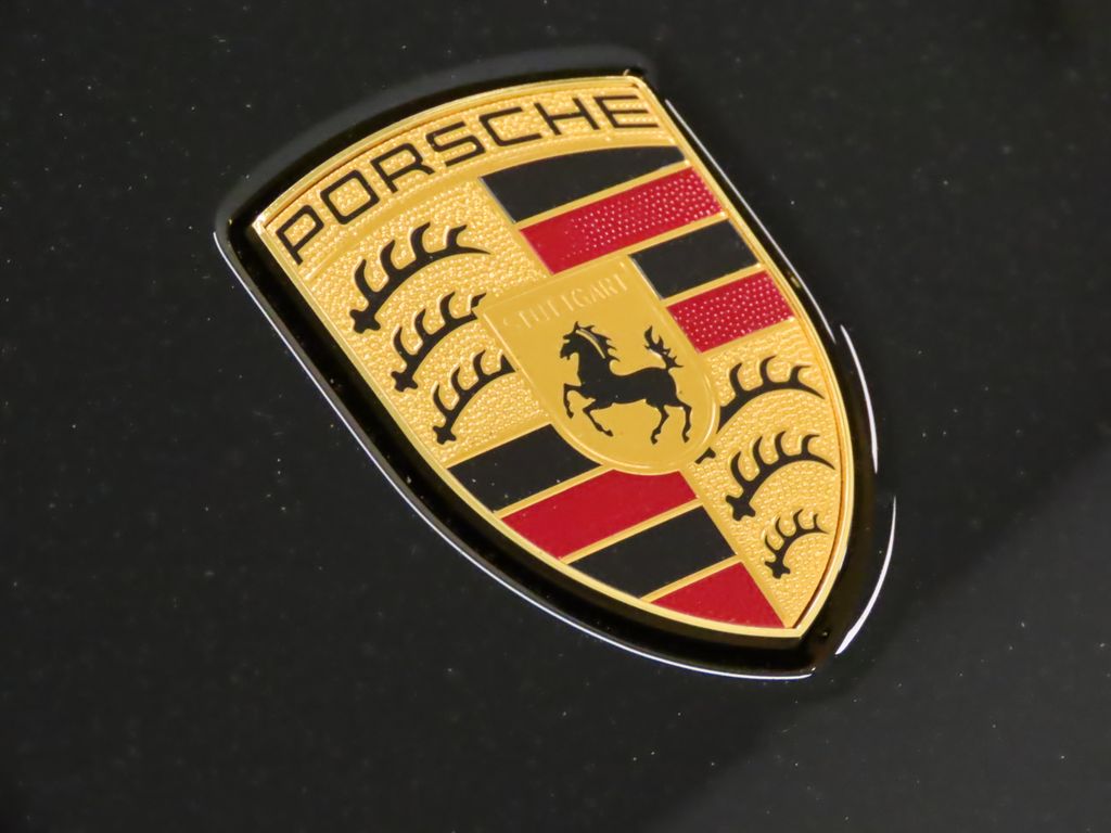 Thumbnail: 2026 Porsche Macan - 13