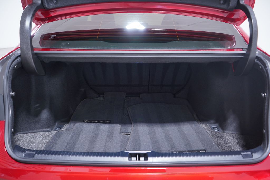 Thumbnail: 2022 Lexus IS - 23