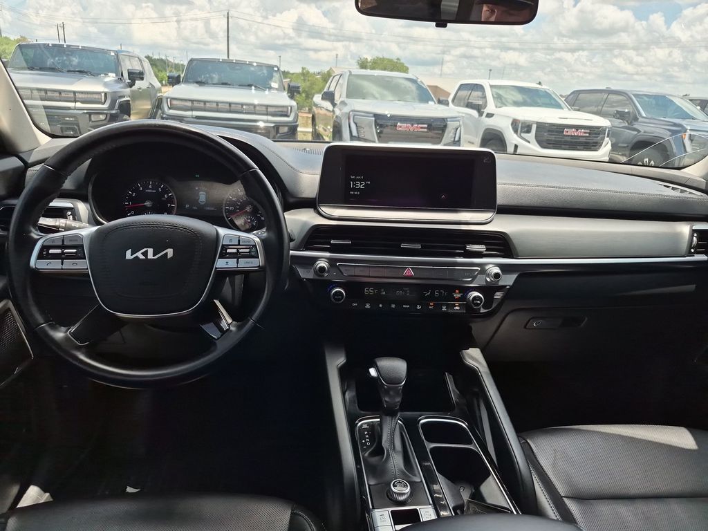 Used Car 2022 Kia Telluride  Lx For Sale Under $25,000 In Austin, Texas
