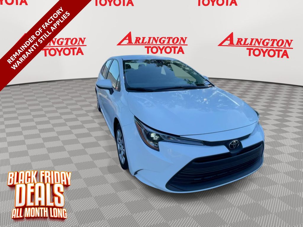 Used 2024 Toyota Corolla LE with VIN 5YFB4MDE6RP146920 for sale in Northfield, Minnesota