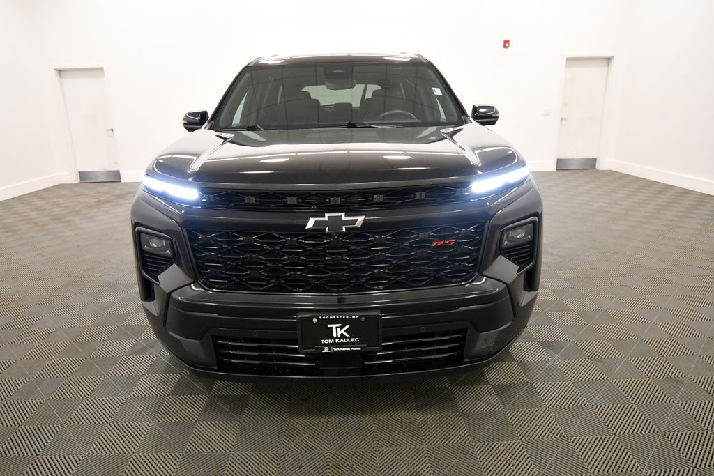 Used 2024 Chevrolet Traverse SUV