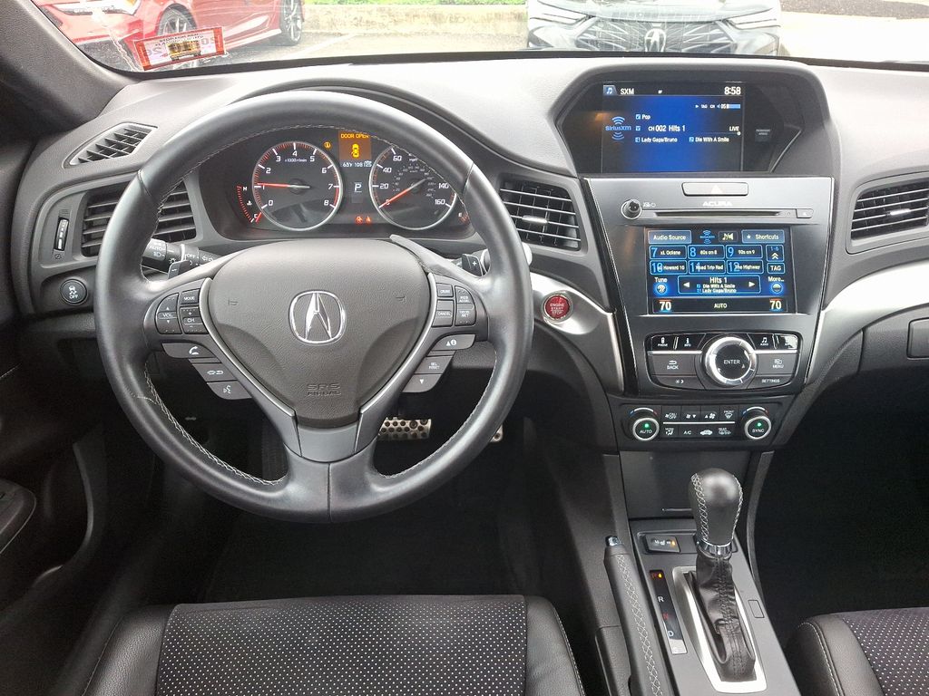 2016 Acura ILX Premium 11