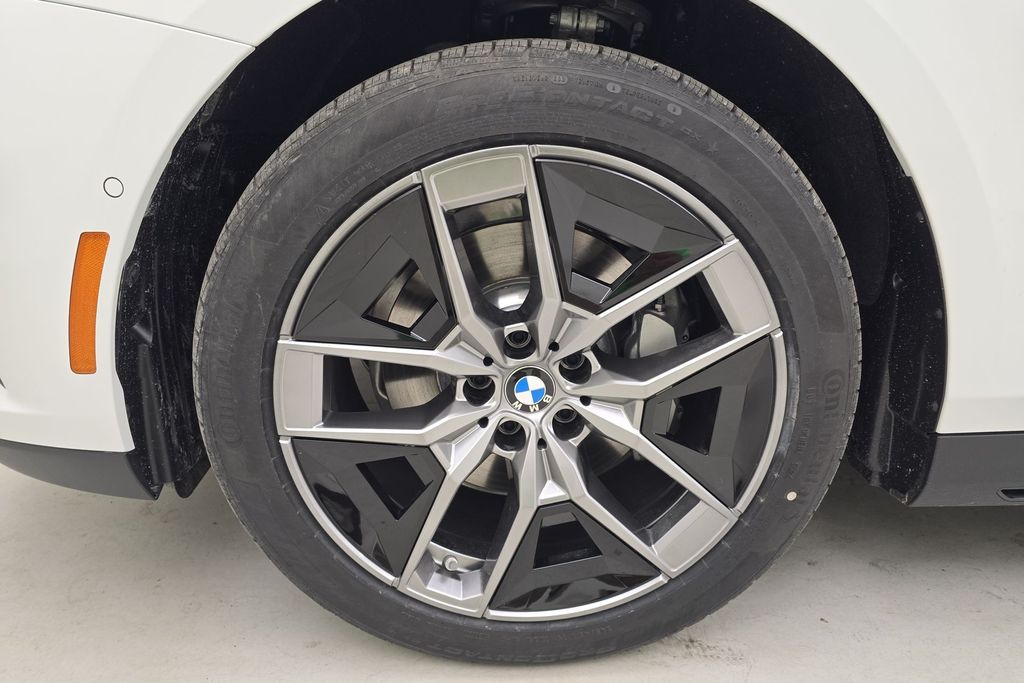 2026 BMW 5 Series 530i - Photo 12