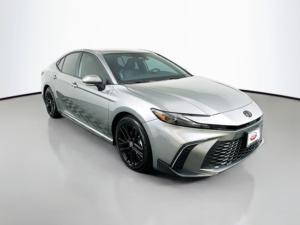 2025 Toyota Camry SE 3