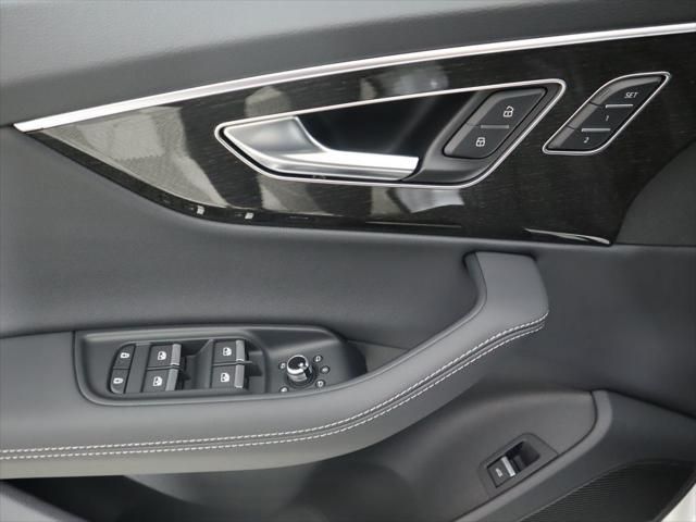 Thumbnail: 2025 Audi Q7 - 23