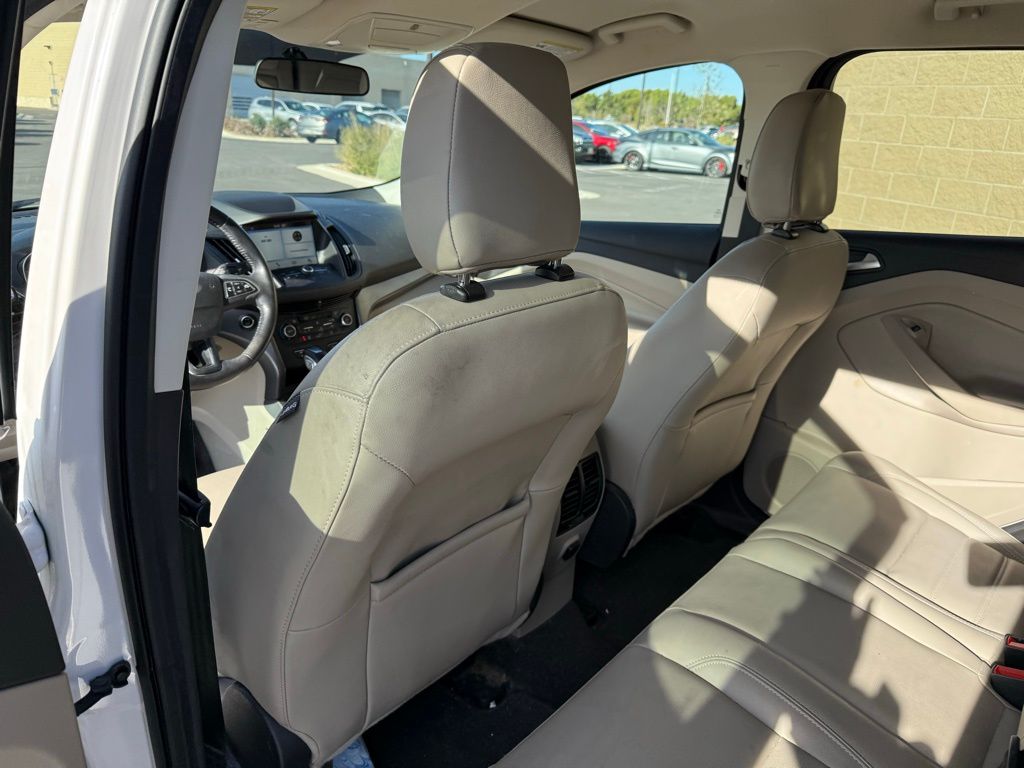 Thumbnail: 2019 Ford Escape - 9